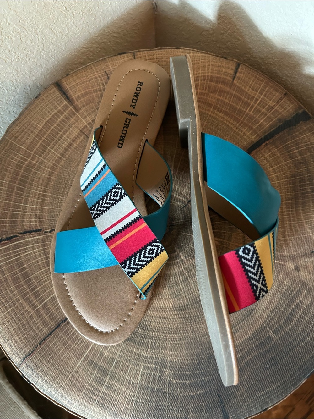 Rowdy Crowd Turquoise/Red Women's Sandals with Multicolor Serape Straps size 9 - Picture 2 of 5